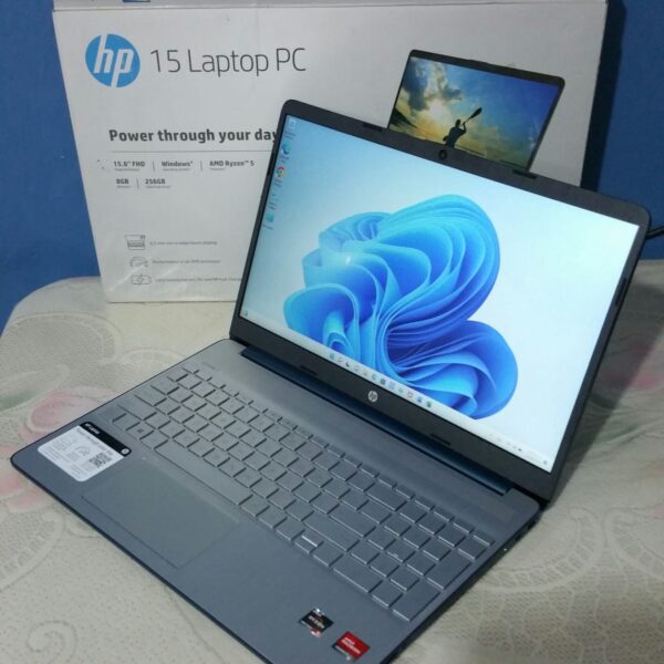 Laptop Hp 15-ef2126wm Ryzen 5 8gb 256gb Ssd Radeon Vega 7